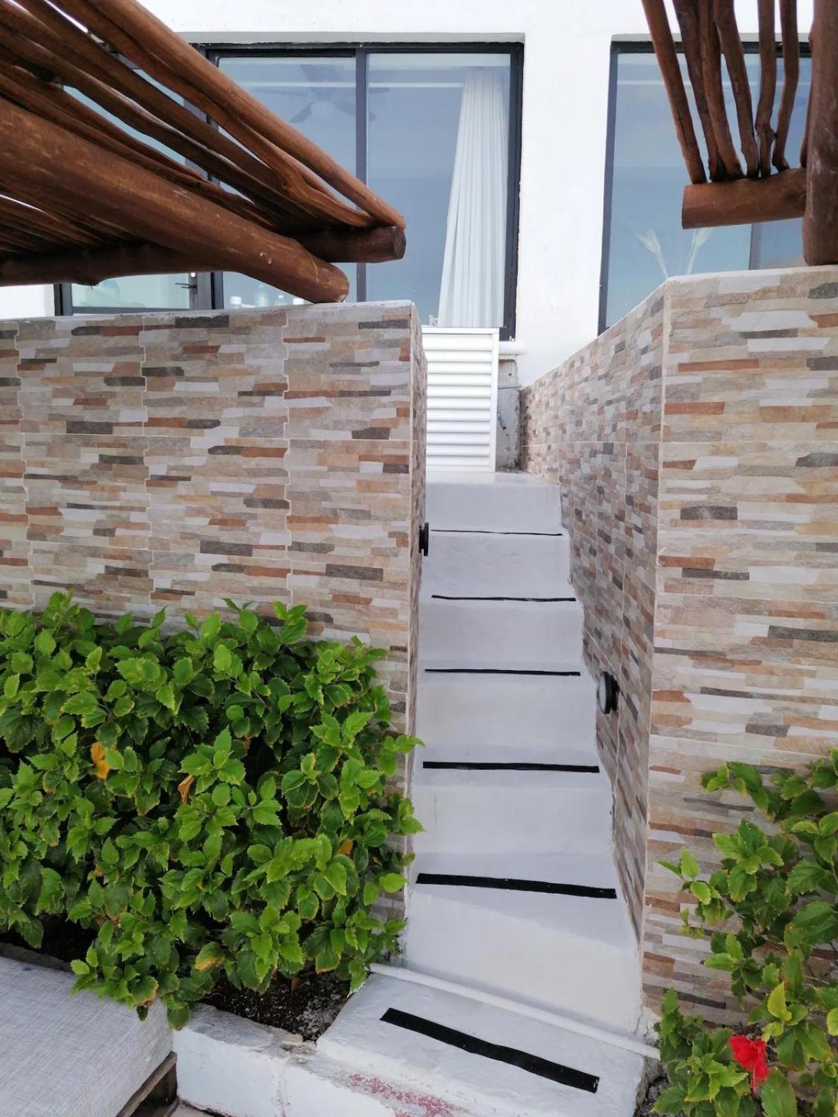 Beachfront Studio With Ocean View Cancun Exterior photo