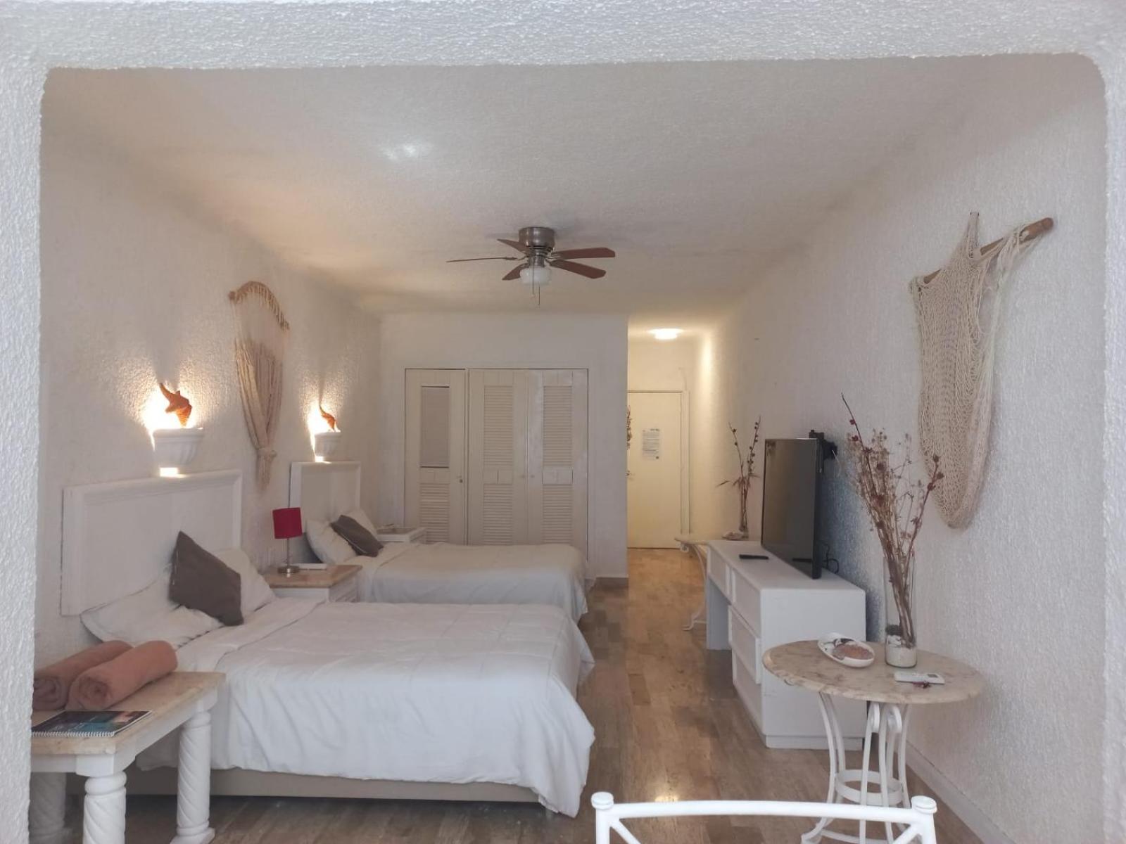 Beachfront Studio With Ocean View Cancun Exterior photo