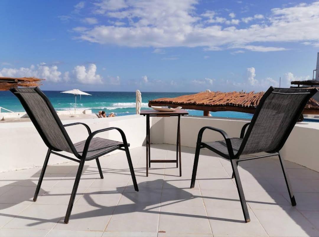 Beachfront Studio With Ocean View Cancun Exterior photo