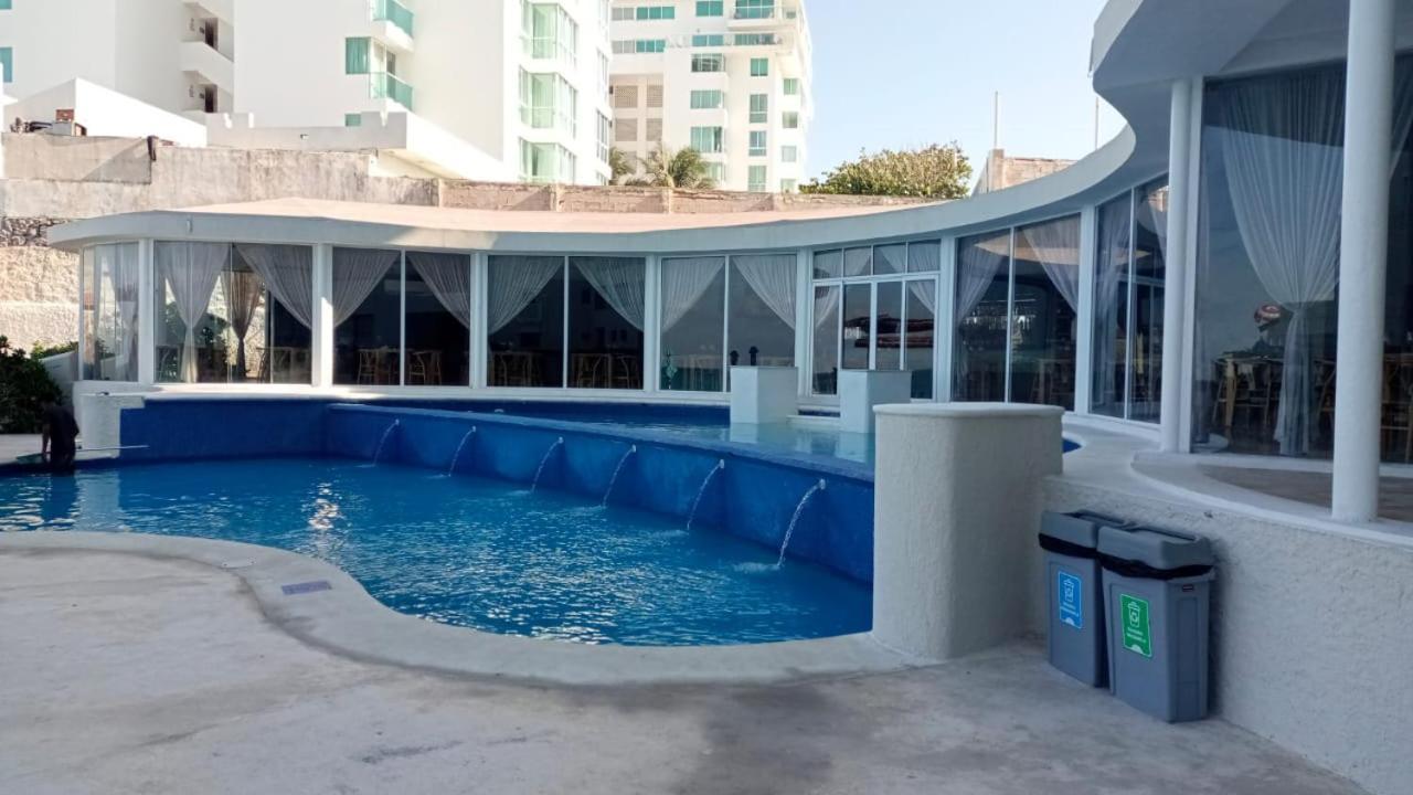 Beachfront Studio With Ocean View Cancun Exterior photo